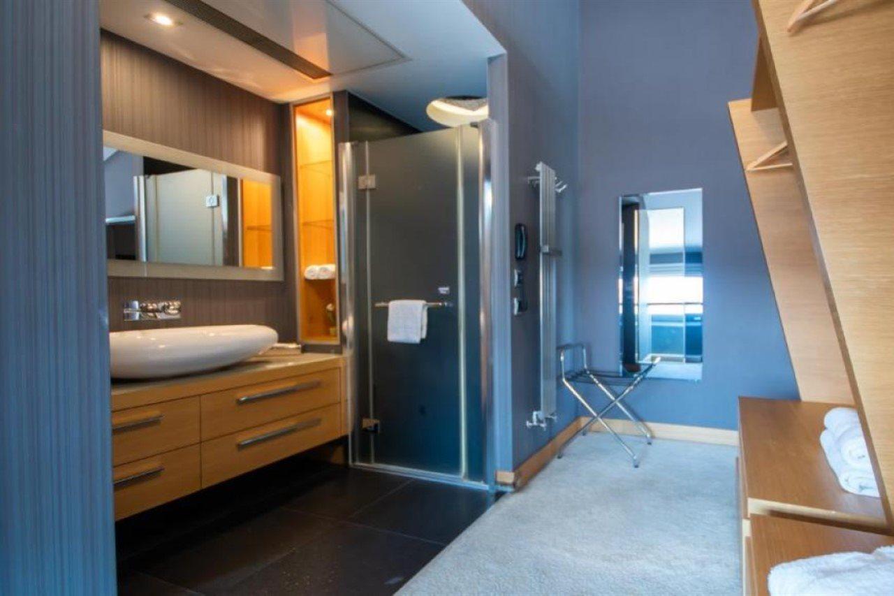 Vernazza Suites Istanbul Bagian luar foto