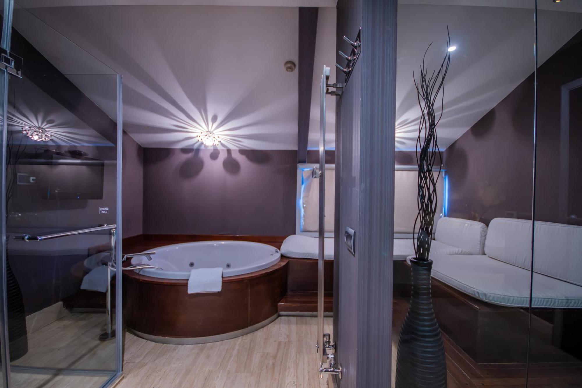 Vernazza Suites Istanbul Bagian luar foto